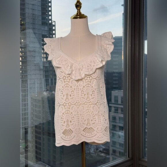 🆕 FARM Rio 🧿 NWOT Delicate White Crochet V-Neck Cami with Ruffle, Sz M - Picture 3 of 15